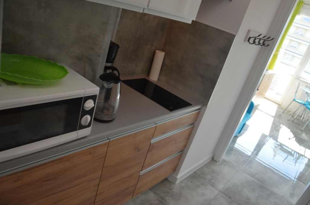 Apartament Z Panoramicznym Widokiem Na Morze Blisko Plazy I Centrum Pl Eng De Miedzyzdroje Bagian luar foto