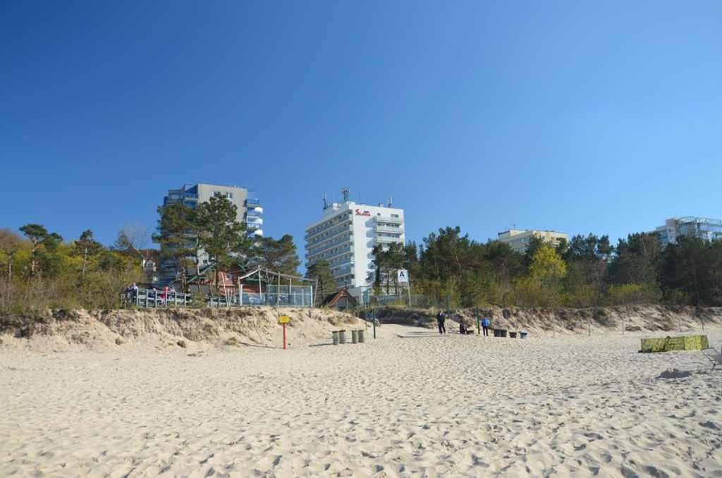 Apartament Z Panoramicznym Widokiem Na Morze Blisko Plazy I Centrum Pl Eng De Miedzyzdroje Bagian luar foto